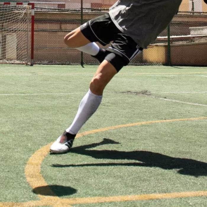 McDavid - Lift your performance with the McDavid Cross Compression